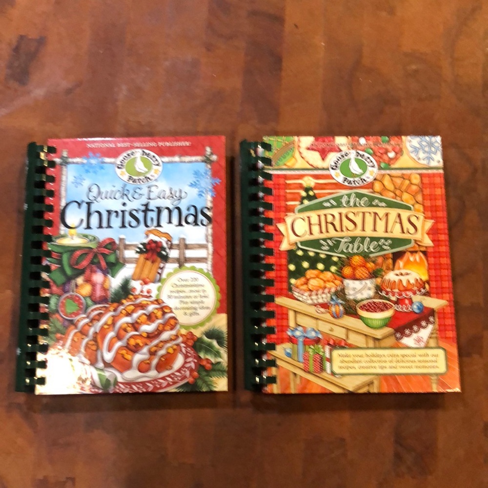 Goose berry Patch Christmas Cookbooks- set of 2- Like new